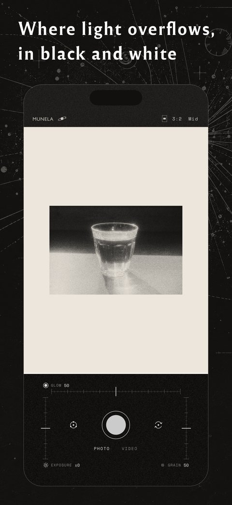 MUNELA camera screen with a glass of water in the frame